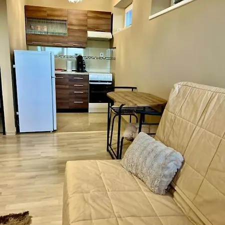 Apartament Garzon Studio *